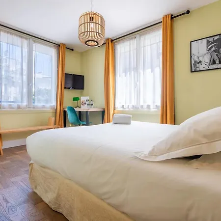 Otel Cosmopolitain 3*