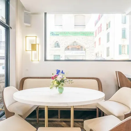 Cosmopolitain Hotel 3*