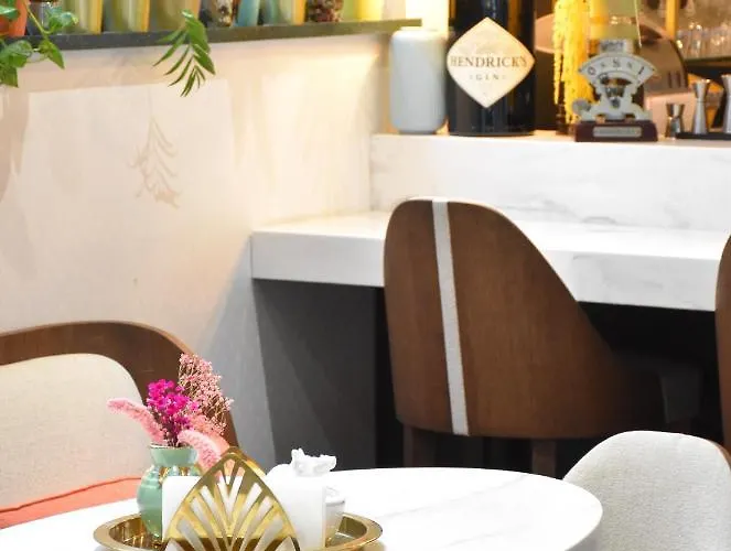 Cosmopolitain מלון 3*